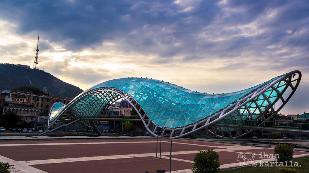 peace-bridge-tbilisi