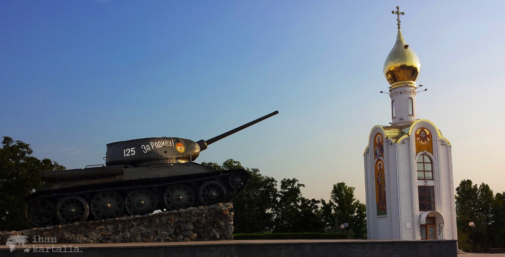 27-8-transnistria-banneri