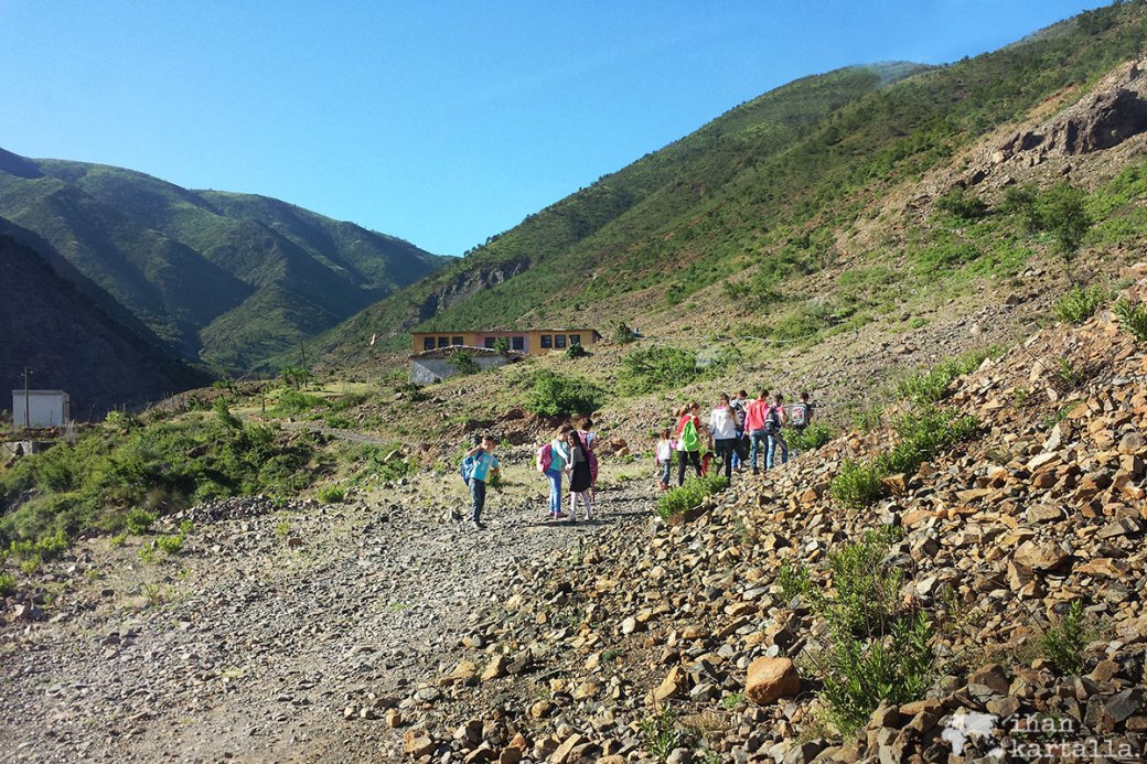 3-6-albania-vuoristo-lapset