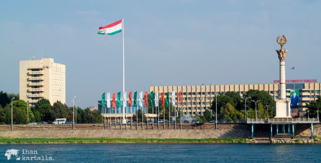 11-7 tadzikistan banneri