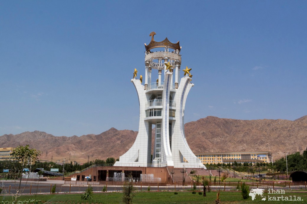 11-7 tadzikistan khujand monument