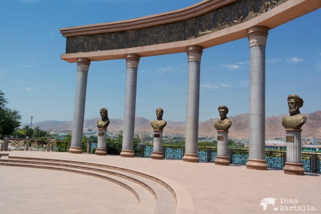 11-7 tadzikistan khujand statues