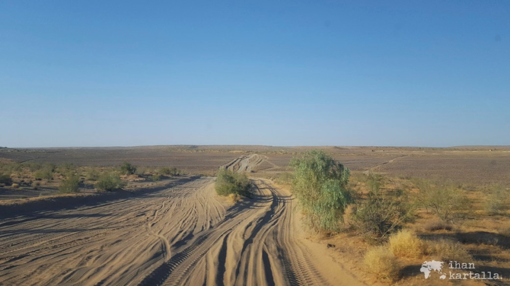 3-7 turkmenistan darvaza road