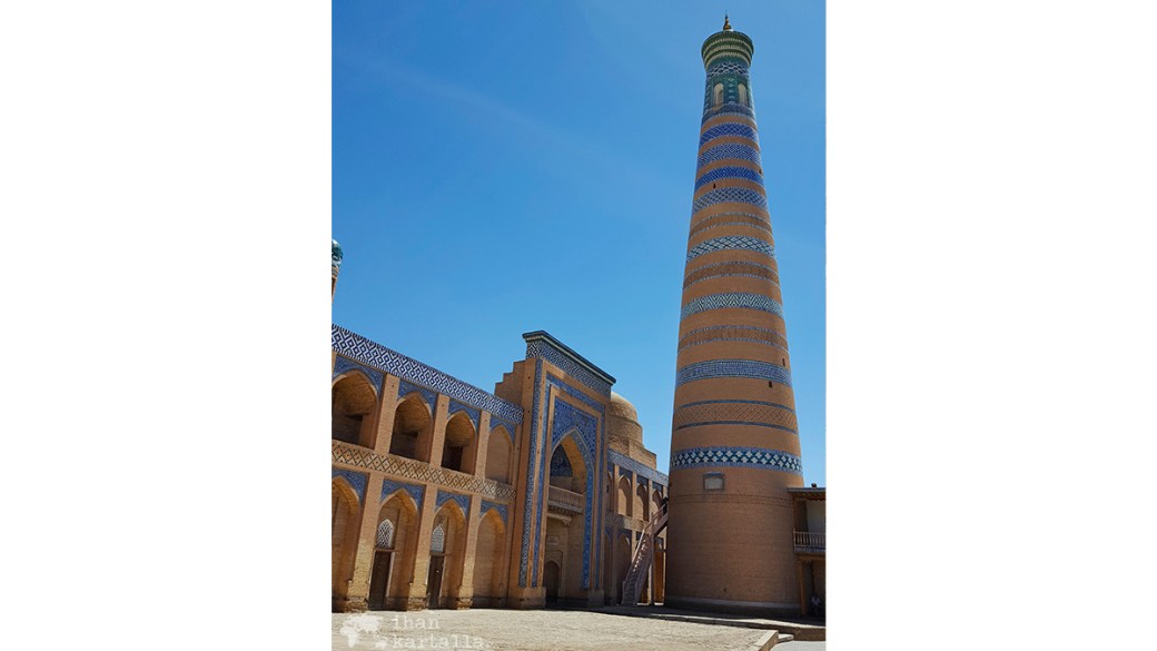 5-7 uzbekistan khiva islam-khodja minaret