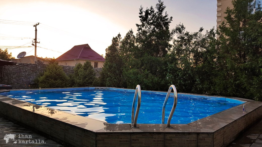 15-7 kirgisia bishek hotel-rich