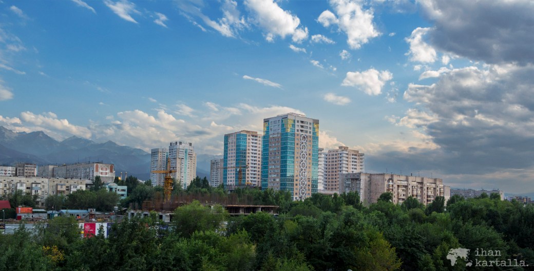 16-7 kazakstan almaty banneri