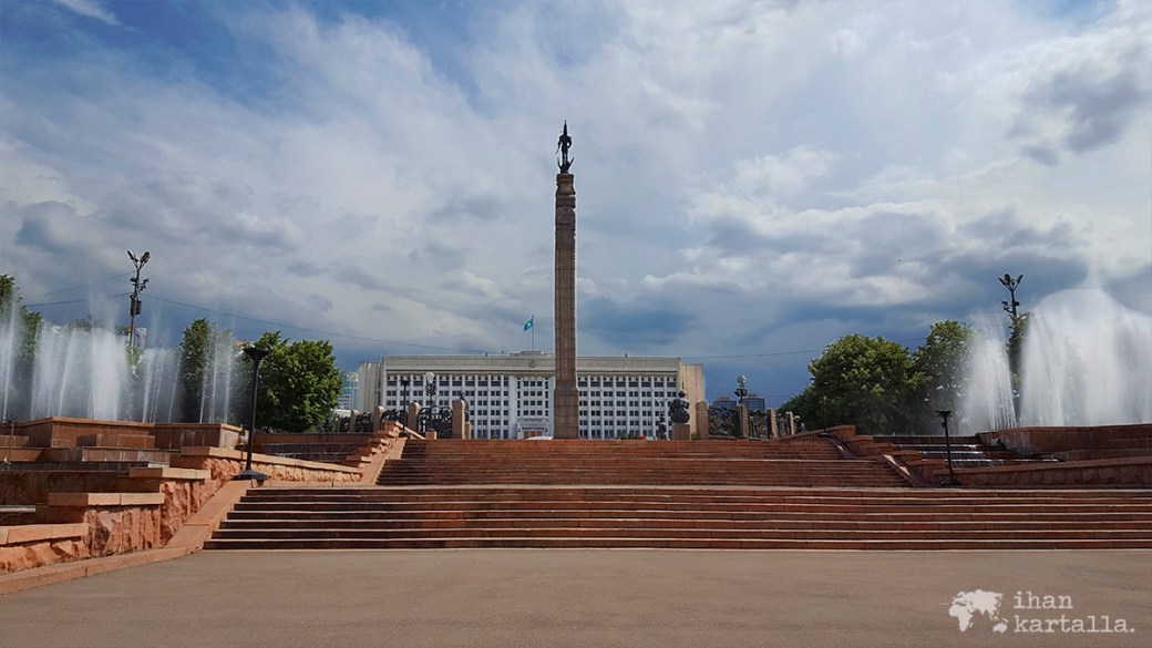 17-7 kazakstan almaty square