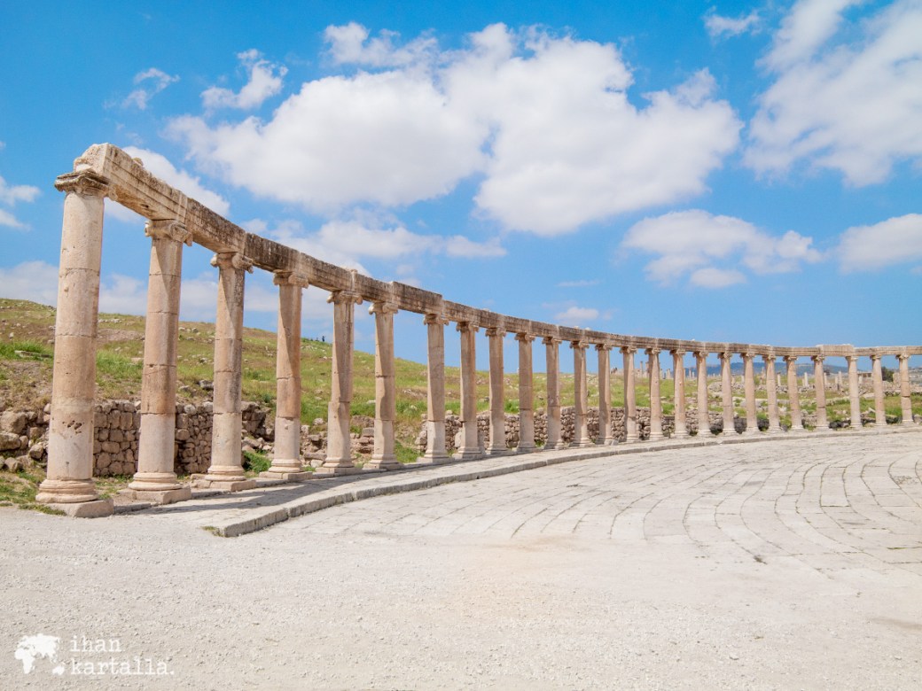 31-3-jordan-jerash-pillars