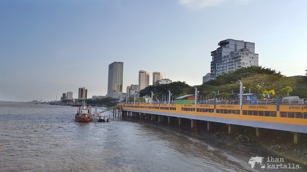 13-9-ecuador-guayaquil-malecon