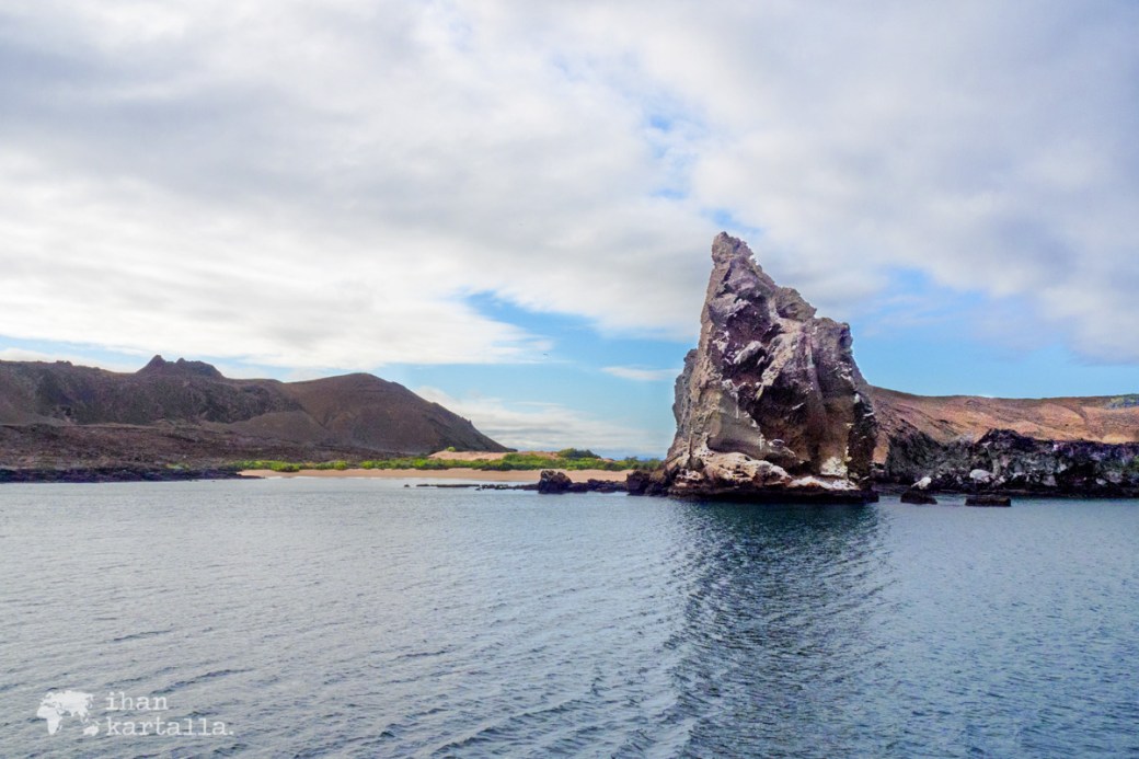 9-9-galapagos-bartolome-view