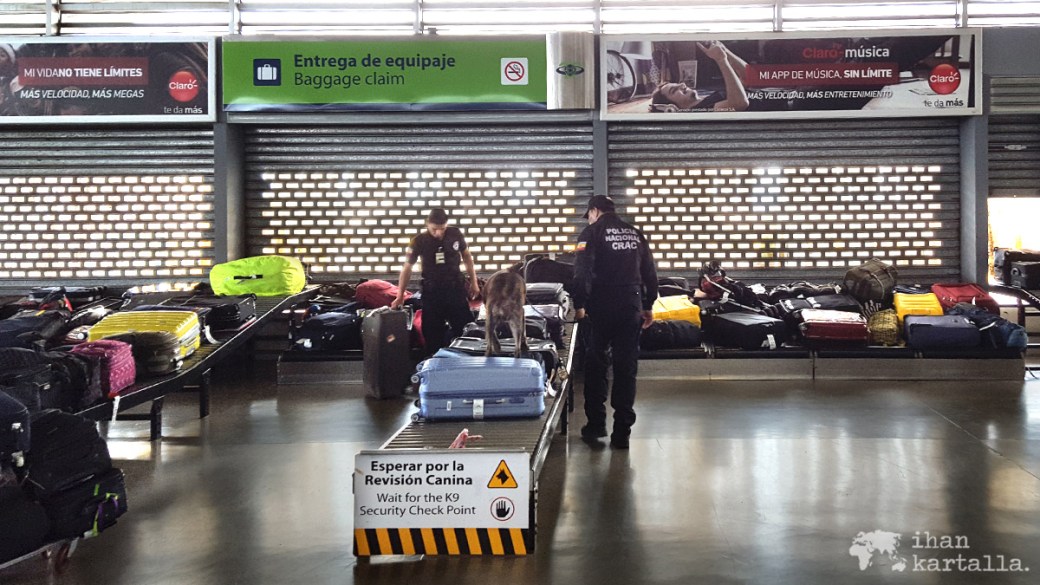 6-9-galapagos-puerto-ayora-airport