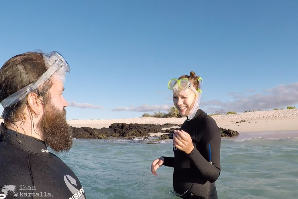 8-9-galapagos-santa-cruz-bachas-beach-snorkeling