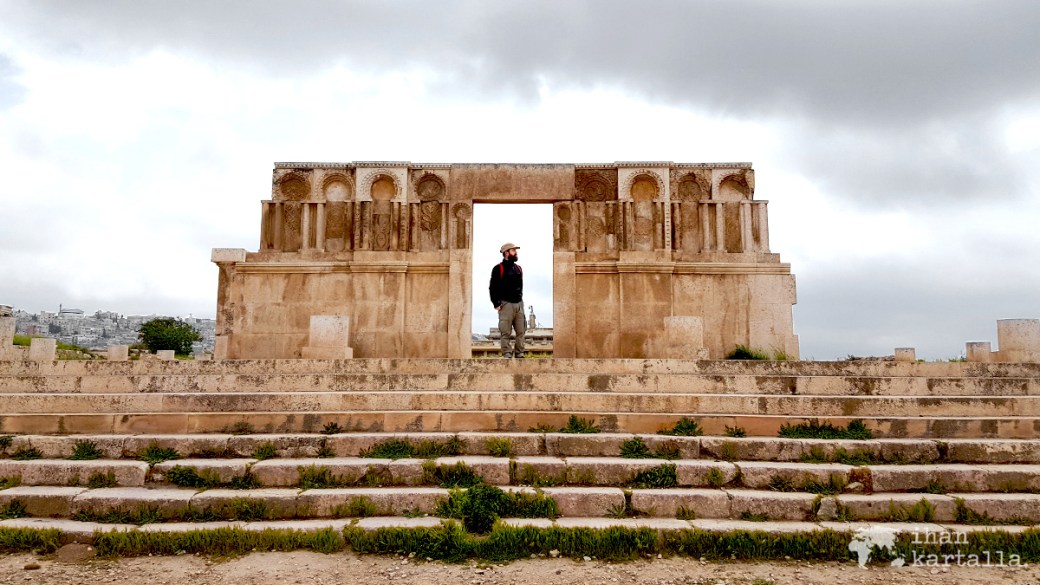 30-3-jordania-amman-citadel-ruins-vesa
