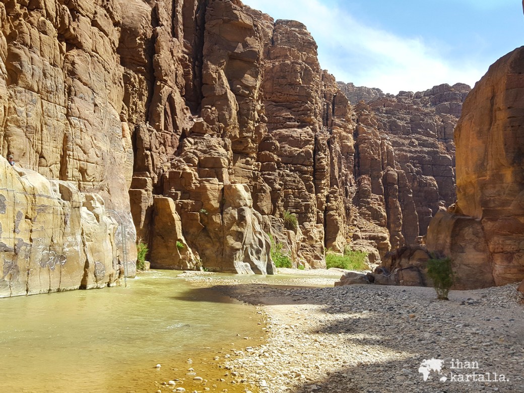 1-4-jordan-wadi-mujib-siq-trail-river