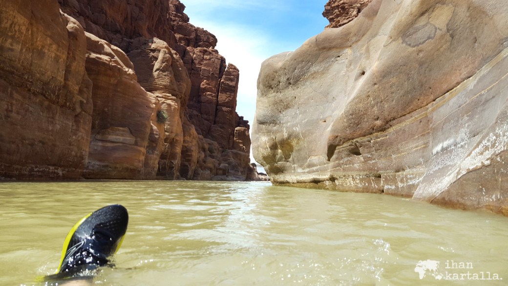 1-4-jordan-wadi-mujib-siq-trail-vesa2