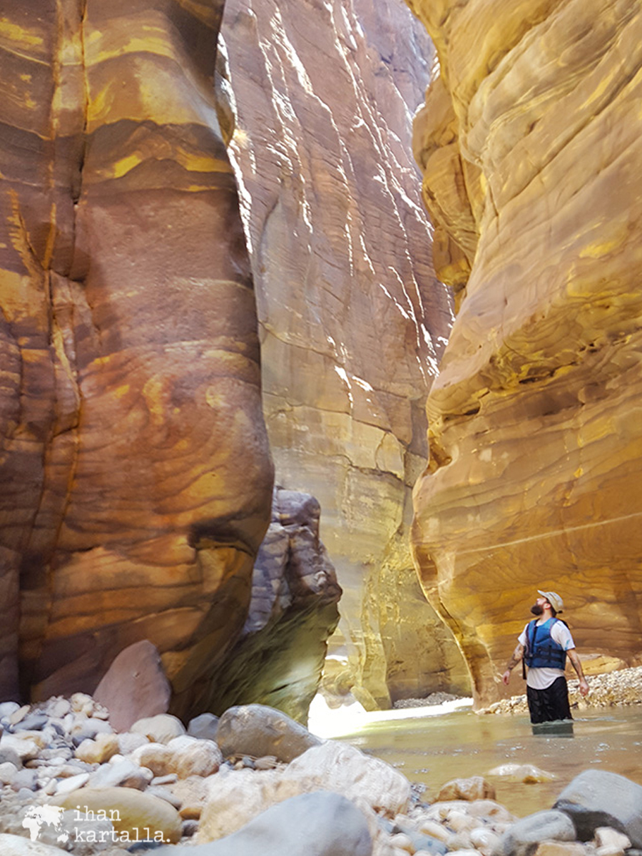 1-4-jordan-wadi-mujib-siq-trail-vesa3.jpg