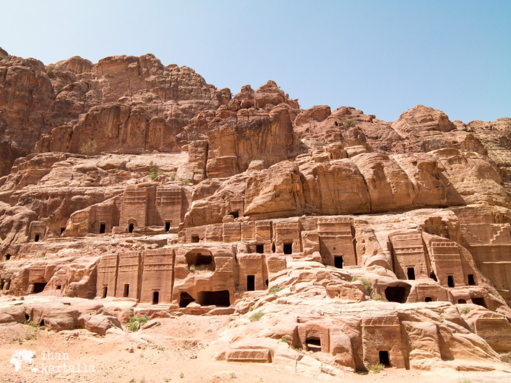 4-4-jordan-petra-ruins-2