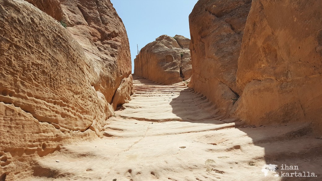 4-4-jordan-petra-treasury-above-steps
